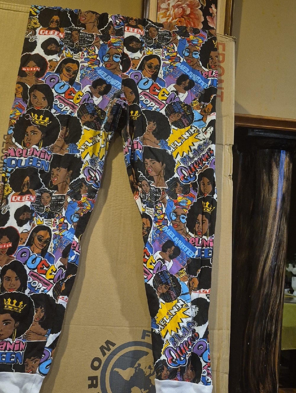Bold Graphic 'Melanin Queen' Leggings - Multicolor